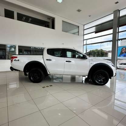 MITSUBISHI-L200 TRITON-2024