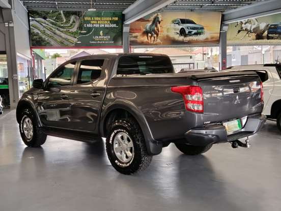 MITSUBISHI-L200 TRITON-2017