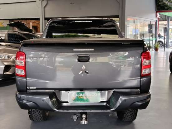 MITSUBISHI-L200 TRITON-2017