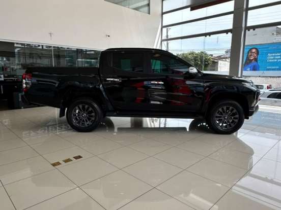 MITSUBISHI-L200 TRITON-2.4 16V TURBO DIESEL SPORT HPE CD 4P 4X4 AUTOMÁTICO MITSUBISHI-L200 TRITON-2024