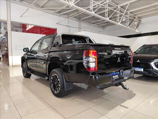 MITSUBISHI-L200 TRITON-2.4 16V TURBO DIESEL SPORT HPE CD 4P 4X4 AUTOMÁTICO MITSUBISHI-L200 TRITON-2023