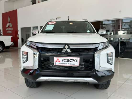 MITSUBISHI-L200 TRITON-2.4 16V TURBO DIESEL SPORT HPE-S CD 4P 4X4 AUTOMÁTICO MITSUBISHI-L200 TRITON-2024