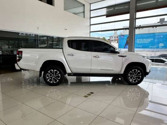 MITSUBISHI-L200 TRITON-2.4 16V TURBO DIESEL SPORT HPE-S CD 4P 4X4 AUTOMÁTICO MITSUBISHI-L200 TRITON-2024