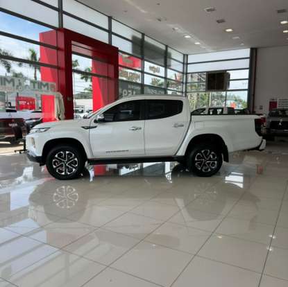 MITSUBISHI-L200 TRITON-2024