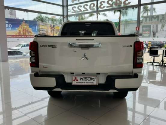 MITSUBISHI-L200 TRITON-2.4 16V TURBO DIESEL SPORT HPE-S CD 4P 4X4 AUTOMÁTICO MITSUBISHI-L200 TRITON-2024