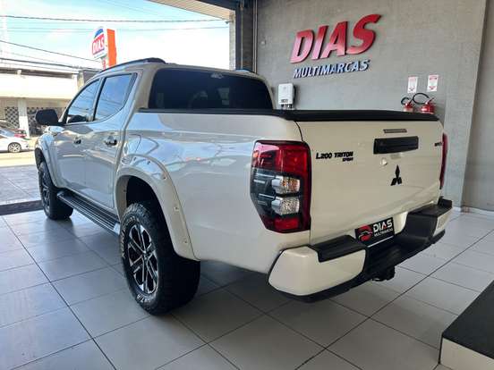 MITSUBISHI-L200 TRITON-2022