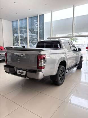 MITSUBISHI-L200 TRITON-2023