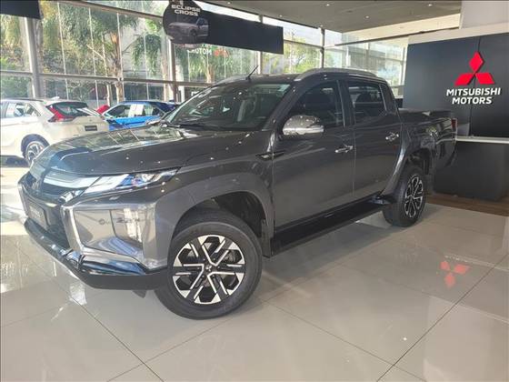 MITSUBISHI L200 TRITON 2.4 16V TURBO DIESEL SPORT HPE-S CD 4P 4X4 AUTOMÁTICO