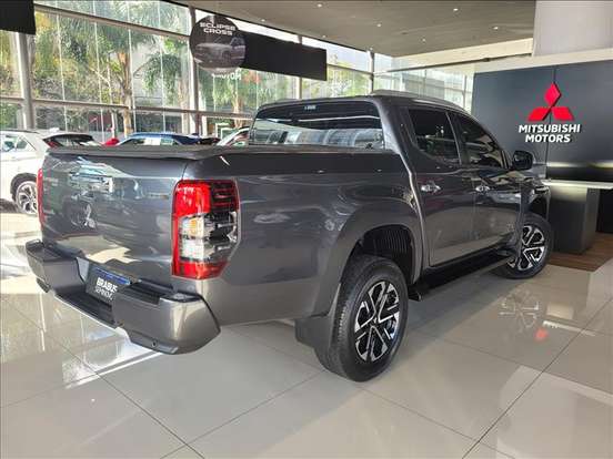 MITSUBISHI-L200 TRITON-2.4 16V TURBO DIESEL SPORT HPE-S CD 4P 4X4 AUTOMÁTICO MITSUBISHI-L200 TRITON-2024
