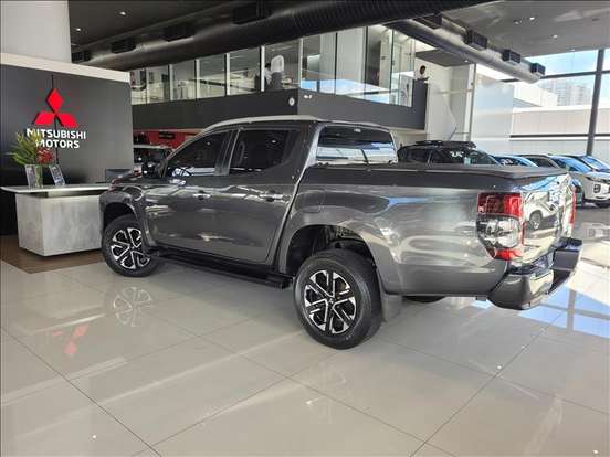 MITSUBISHI-L200 TRITON-2024