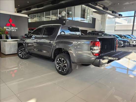 MITSUBISHI-L200 TRITON-2024