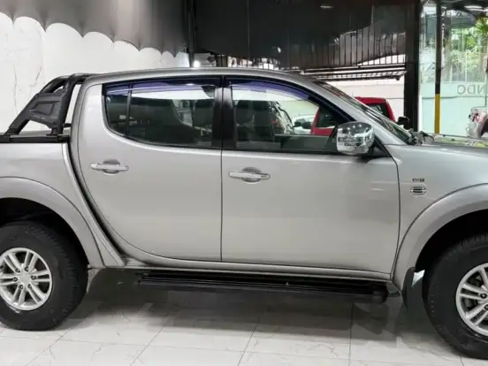 MITSUBISHI-L200 TRITON-3.5 HPE 4X4 CD V6 24V FLEX 4P AUTOMÁTICO MITSUBISHI-L200 TRITON-2014