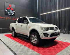 MITSUBISHI L200 TRITON 3.2 HPE 4X4 CD 16V TURBO INTERCOOLER DIESEL 4P MANUAL MITSUBISHI L200 TRITON 3.2 HPE 4X4 CD 16V TURBO INTERCOOLER DIESEL 4P MANUAL