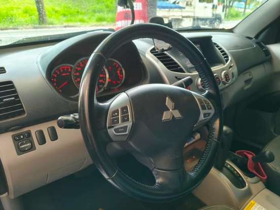 MITSUBISHI-L200 TRITON-2013