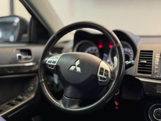 MITSUBISHI-LANCER-2.0 GT 16V GASOLINA 4P AUTOMÁTICO MITSUBISHI-LANCER-2013