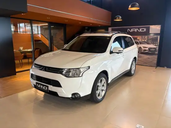 MITSUBISHI-OUTLANDER-2.0 16V GASOLINA 4P AUTOMÁTICO MITSUBISHI-OUTLANDER-2014