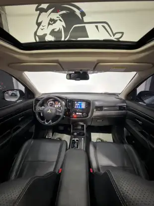 MITSUBISHI-OUTLANDER-2016