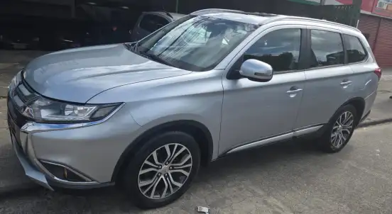 MITSUBISHI-OUTLANDER-2017