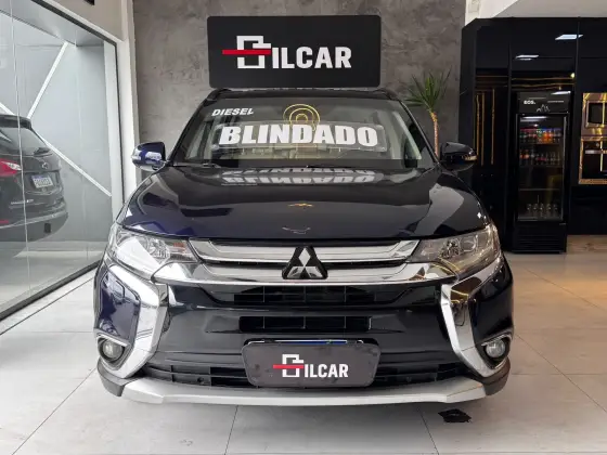 MITSUBISHI OUTLANDER 2.2 4X4 16V DIESEL 4P AUTOMÁTICO