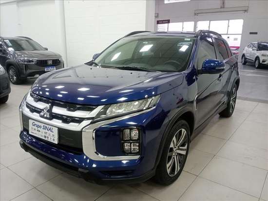 MITSUBISHI-OUTLANDER-2021