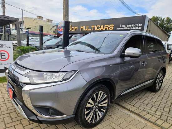 MITSUBISHI-OUTLANDER-2018