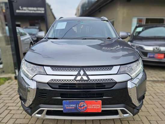 MITSUBISHI-OUTLANDER-2018