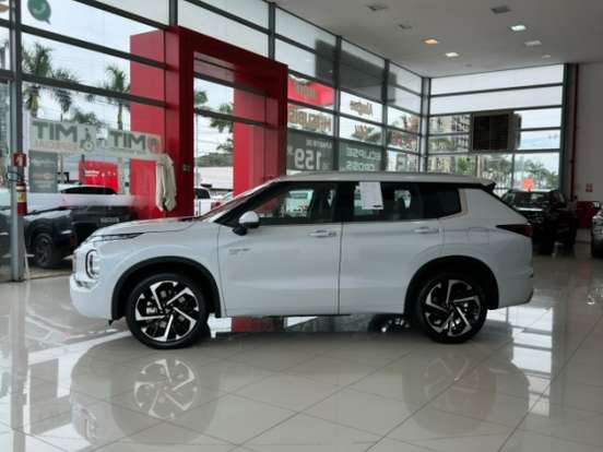 MITSUBISHI-OUTLANDER-2.4 PHEV HPE-S S-AWC DHT MITSUBISHI-OUTLANDER-2026