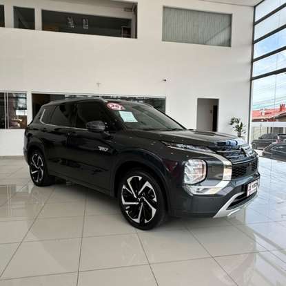 MITSUBISHI-OUTLANDER-2025