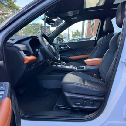 MITSUBISHI-OUTLANDER-2025