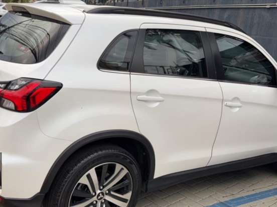 MITSUBISHI-OUTLANDER SPORT-2.0 MIVEC FLEX HPE AWD AUTOMÁTICO MITSUBISHI-OUTLANDER SPORT-2021