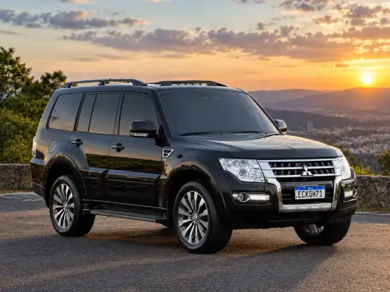 MITSUBISHI-PAJERO-2019
