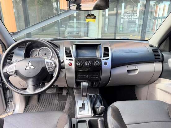 MITSUBISHI-PAJERO-3.5 HPE 4X4 7 LUGARES V6 24V FLEX 4P AUTOMÁTICO MITSUBISHI-PAJERO-2017