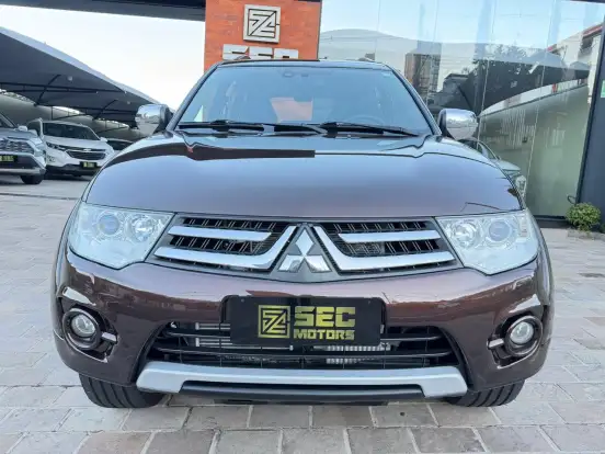 MITSUBISHI-PAJERO DAKAR-3.2 HPE 4X4 7 LUGARES 16V TURBO INTERCOOLER DIESEL 4P AUTOMÁTICO MITSUBISHI-PAJERO DAKAR-2014