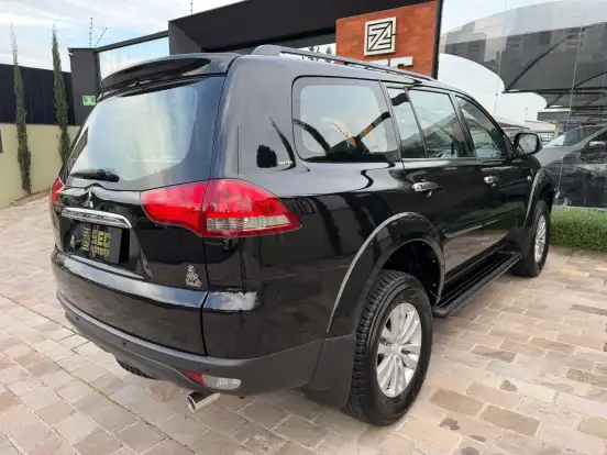 MITSUBISHI-PAJERO DAKAR-2015