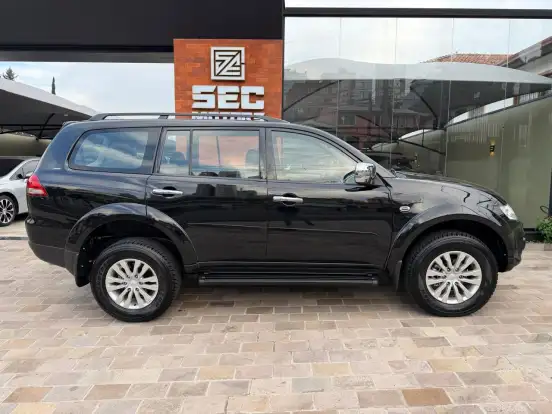 MITSUBISHI-PAJERO DAKAR-2015
