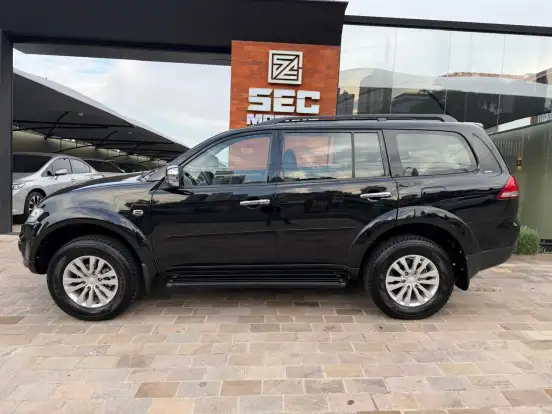 MITSUBISHI-PAJERO DAKAR-2015