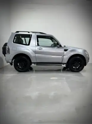 MITSUBISHI-PAJERO FULL-3.8 HPE 4X4 V6 24V GASOLINA 2P AUTOMÁTICO MITSUBISHI-PAJERO FULL-2014