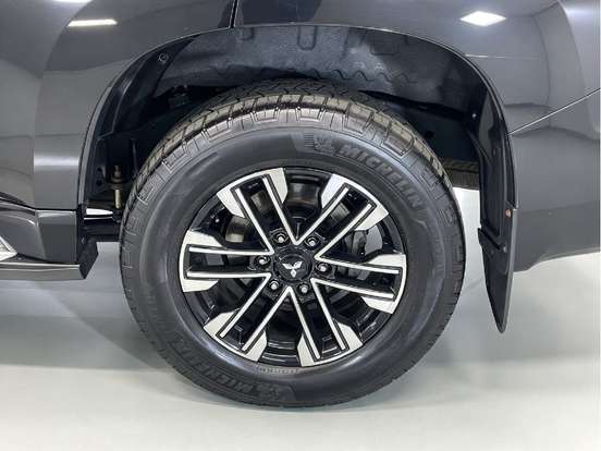MITSUBISHI-PAJERO SPORT-2.4 16V MIVEC TURBO DIESEL HPE AWD AUTOMÁTICO MITSUBISHI-PAJERO SPORT-2022