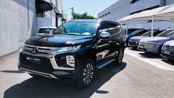 MITSUBISHI PAJERO SPORT 2.4 16V MIVEC TURBO DIESEL HPE AWD AUTOMÁTICO