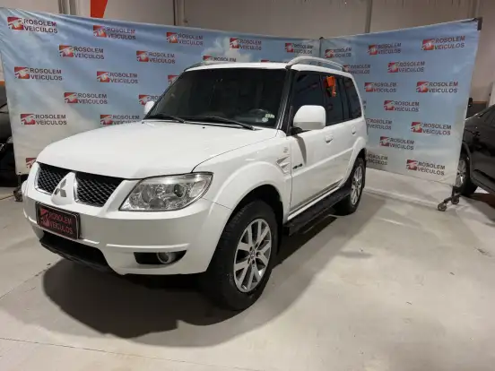 MITSUBISHI-PAJERO TR4-2013
