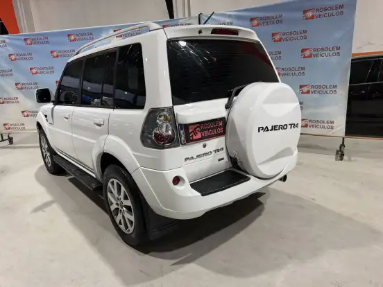MITSUBISHI-PAJERO TR4-2013