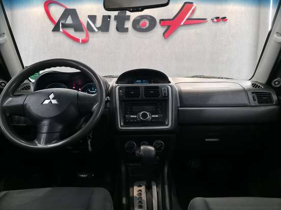 MITSUBISHI-PAJERO TR4-2014