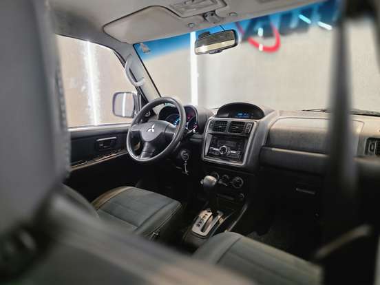 MITSUBISHI-PAJERO TR4-2.0 4X2 16V 140CV FLEX 4P AUTOMÁTICO MITSUBISHI-PAJERO TR4-2014