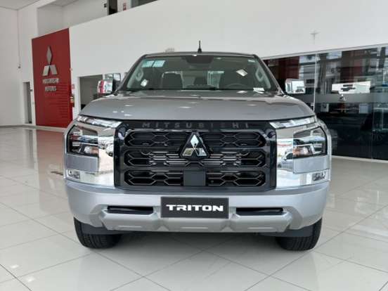 MITSUBISHI-TRITON-2.4 BITURBO DIESEL CD HPE 4X4 AUTOMÁTICO MITSUBISHI-TRITON-2026