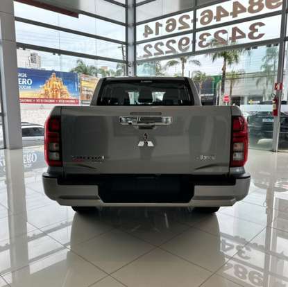 MITSUBISHI-TRITON-2026