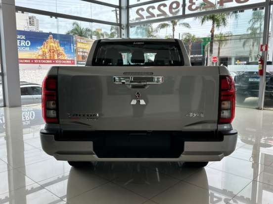 MITSUBISHI-TRITON-2.4 BITURBO DIESEL CD HPE 4X4 AUTOMÁTICO MITSUBISHI-TRITON-2026