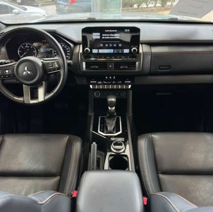 MITSUBISHI-TRITON-2025