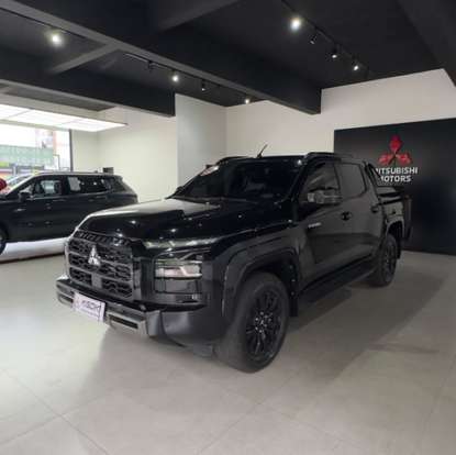 MITSUBISHI-TRITON-2025