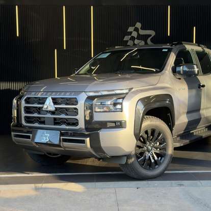 MITSUBISHI-TRITON-2.4 BITURBO DIESEL CD KATANA 4X4 AUTOMÁTICO MITSUBISHI-TRITON-2025