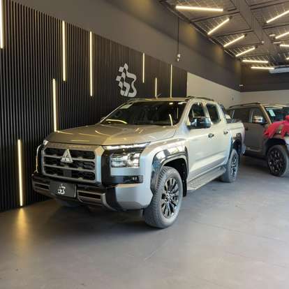 MITSUBISHI-TRITON-2025